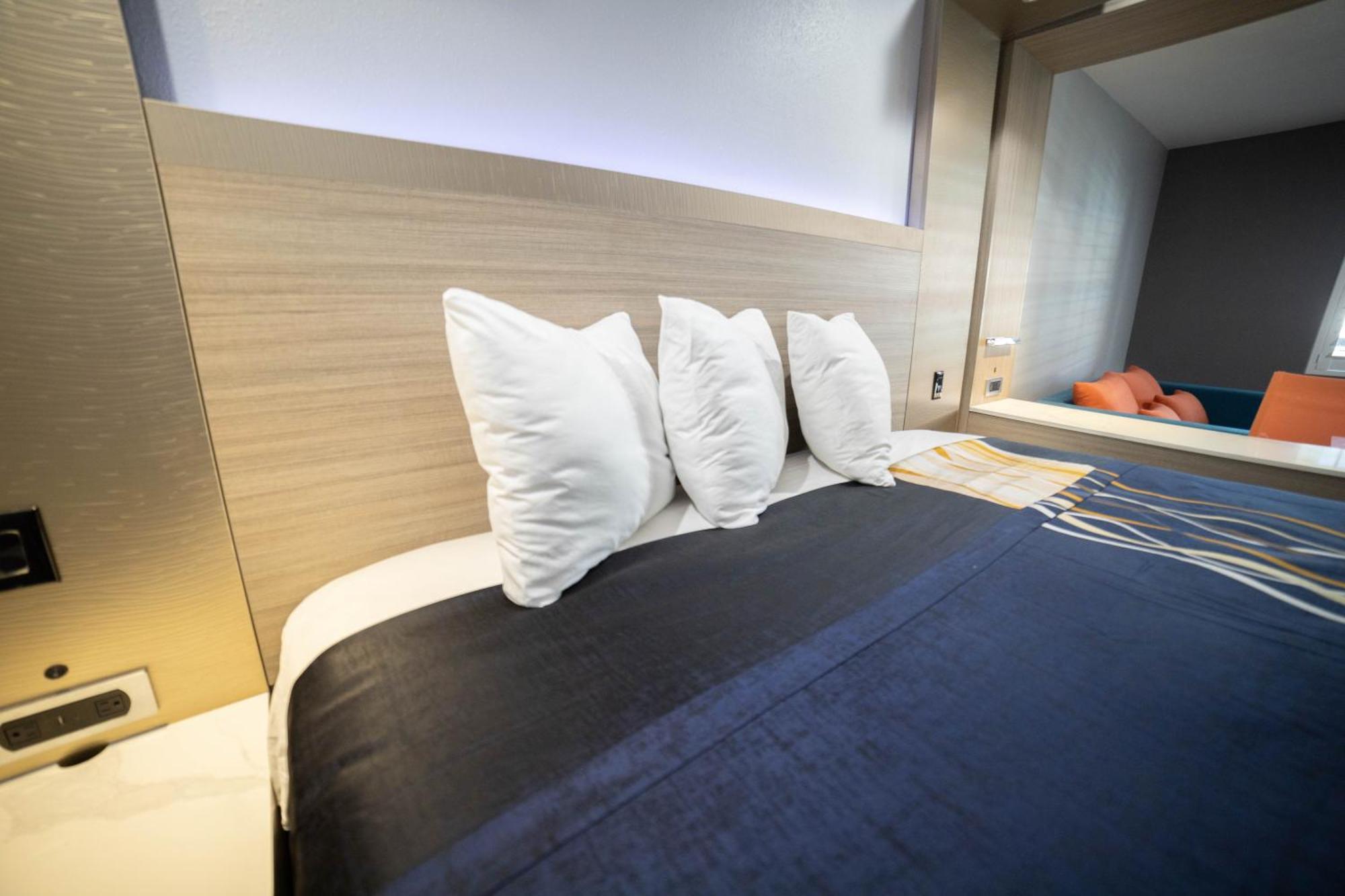 Travelodge By Wyndham Whittier Exterior foto